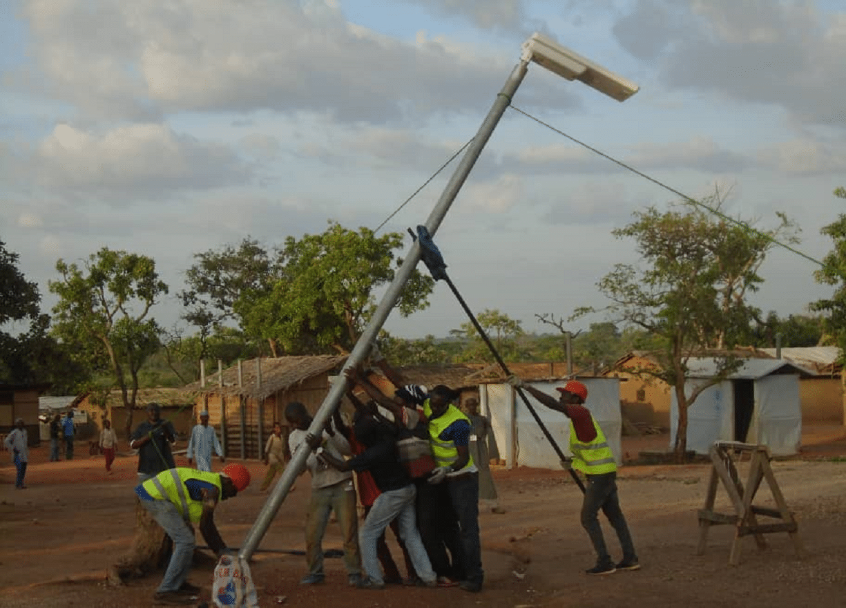 Solutions d’éclairage solaire pour les réfugiés du camp de Gado