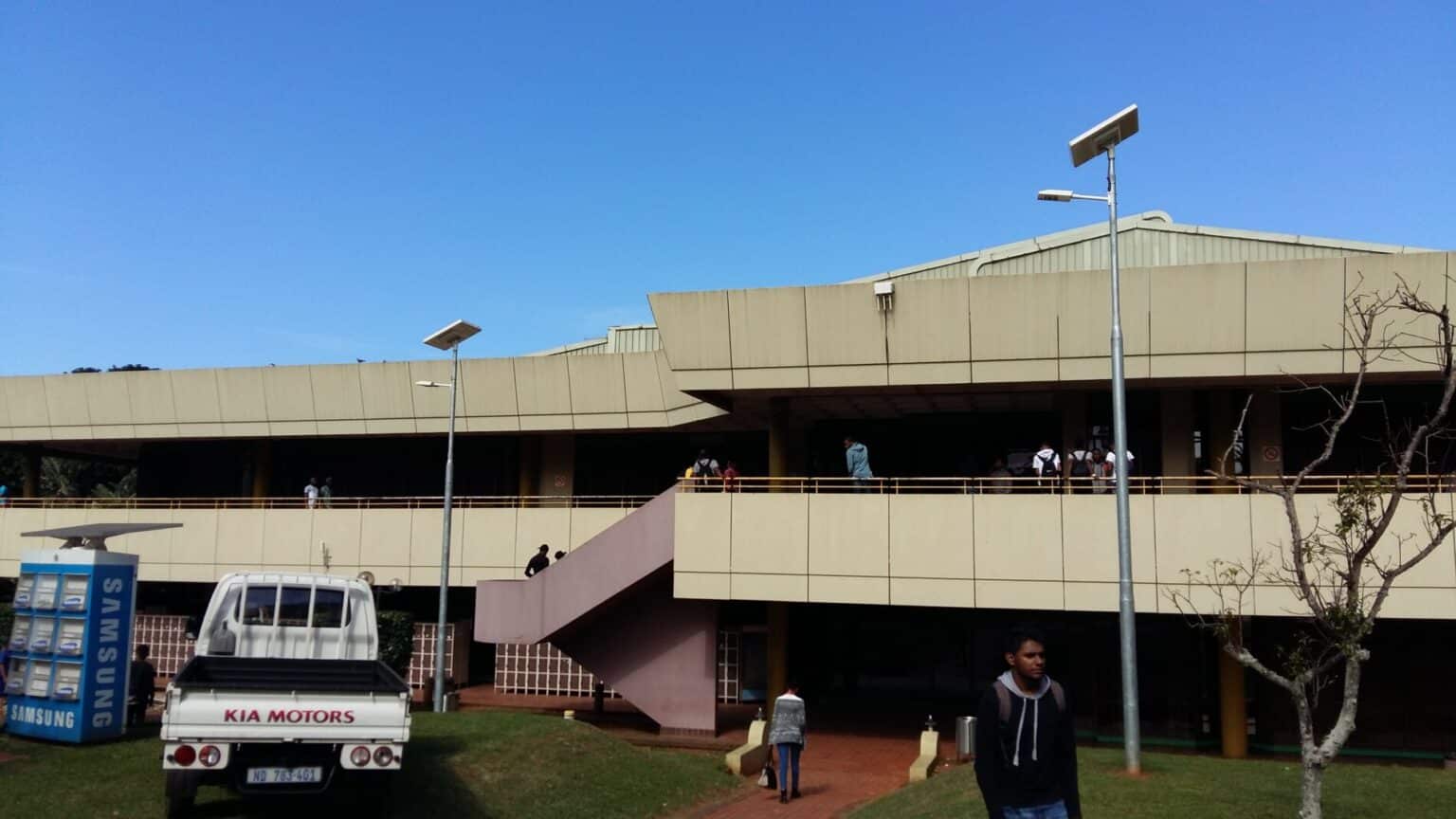 Eclairage solaire sur un campus à Durban, Afrique du Sud