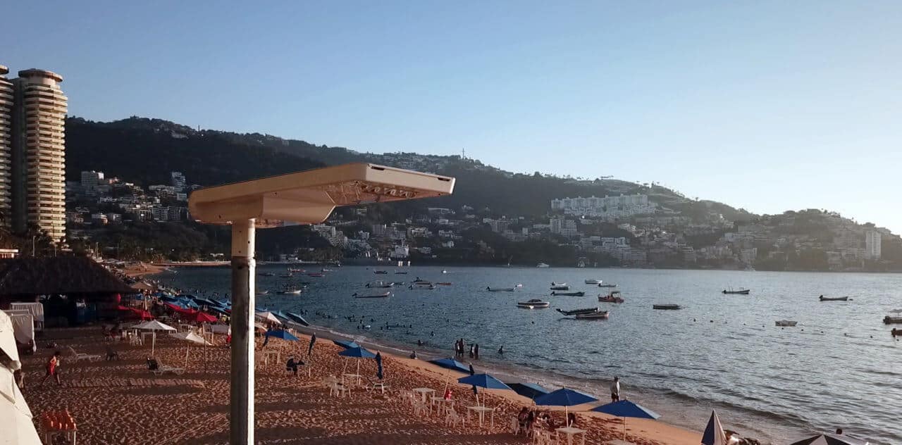 Public Lighting in Acapulco Bay with Solar Power – Sunna Design