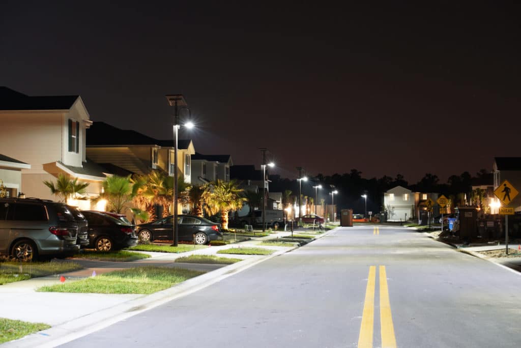 Lampadaires solaires personnalisés hors réseau pour zones résidentielles à Clermont, Floride